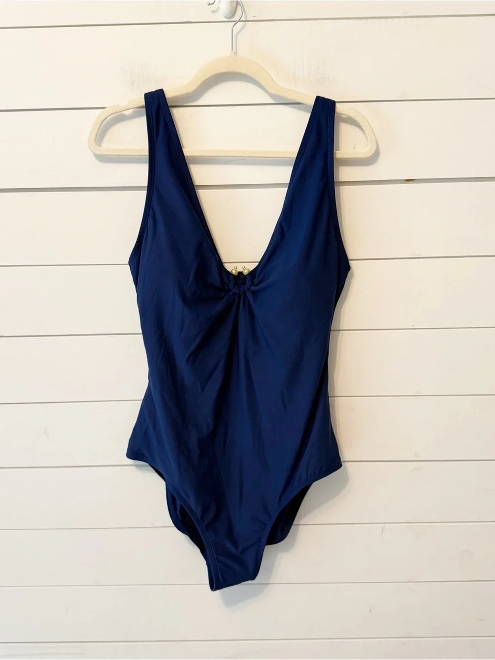 NWOTs Beyond Control Womens VNeck Tummy Control OnePiece Swimsuit W/ Hardware 16